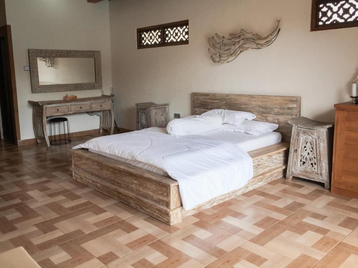 Escotel Villa Marga Selemadeg Екстериор снимка